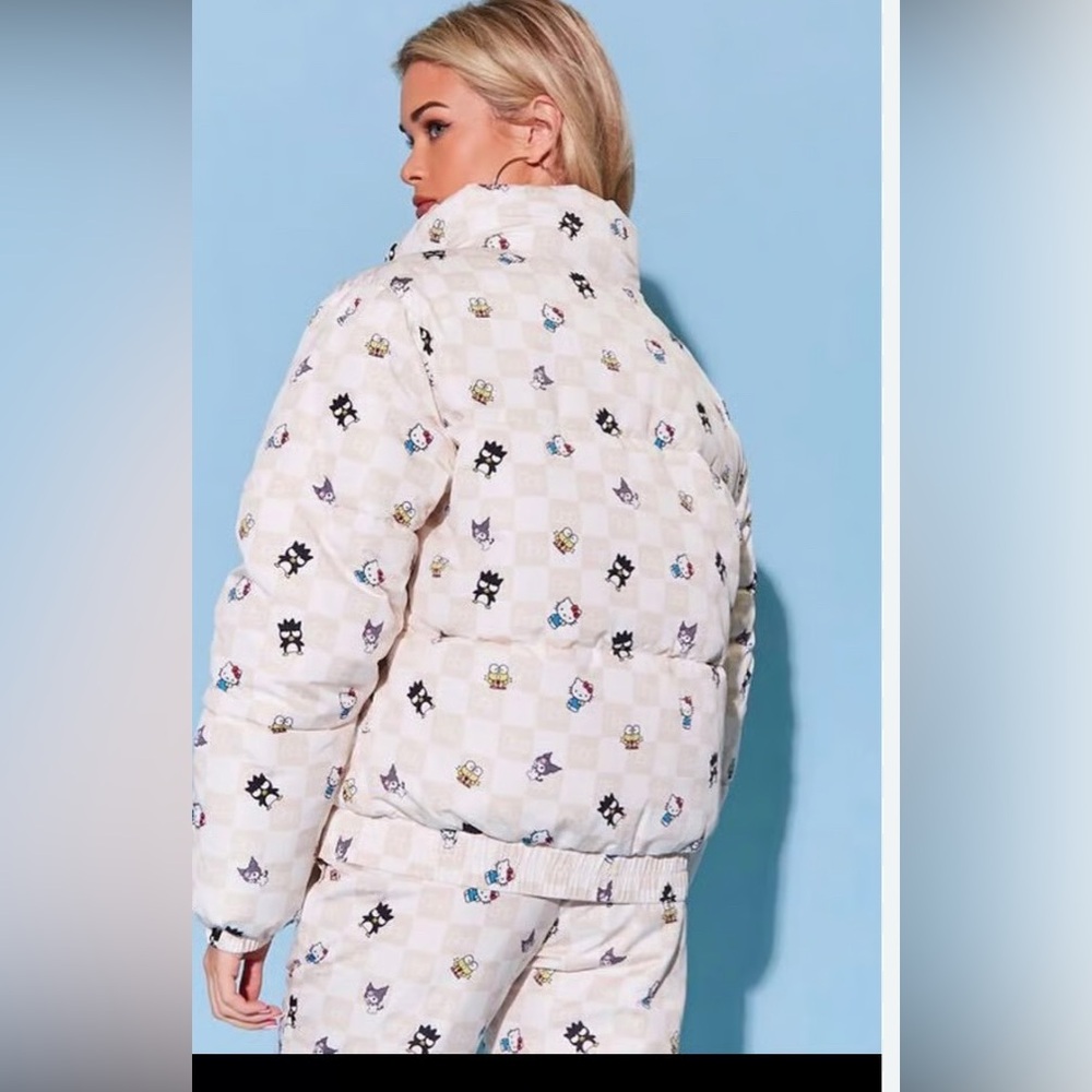 Forever 21 Beige Patterned Puffer Jacket